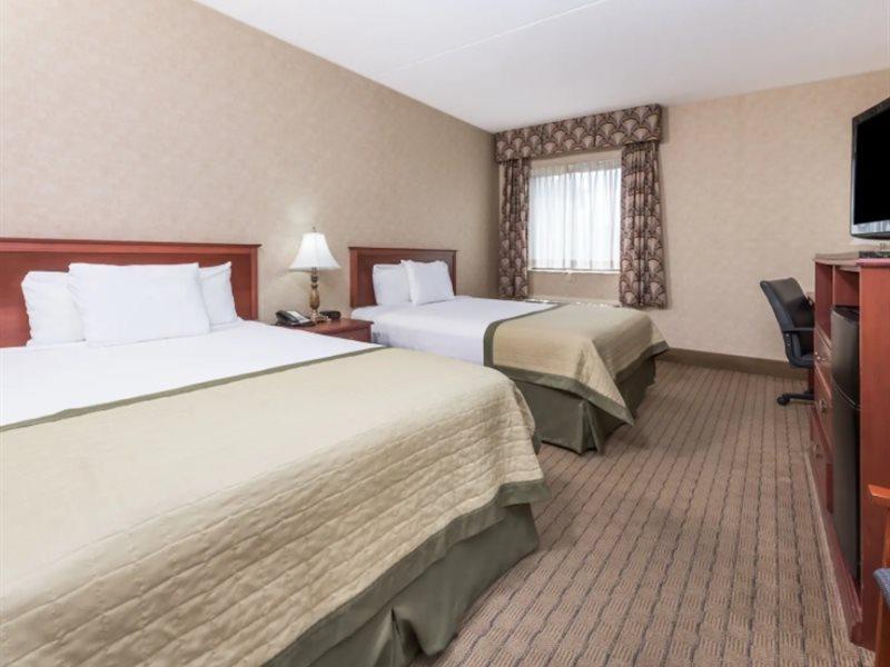 Hotel Baymont By Wyndham Indianapolis South Exterior foto